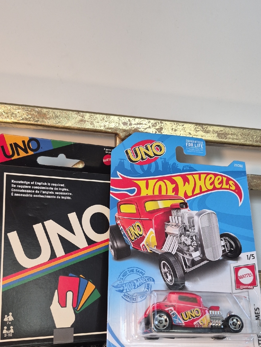 UNO Card & UNO Hot Wheels '32 Ford Toy Car Collectible, Multicolor.